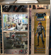 Fachada de la tienda BumsGames en Alta Vista 2